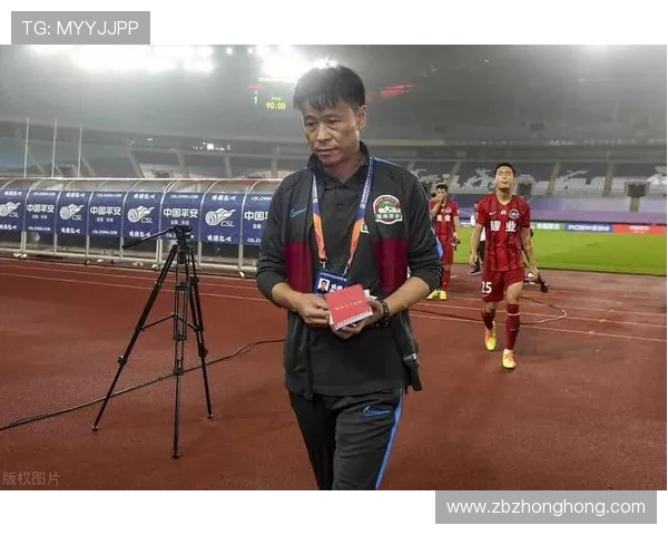 南京攀岩队配合问题引发热议队员间默契与信任成焦点